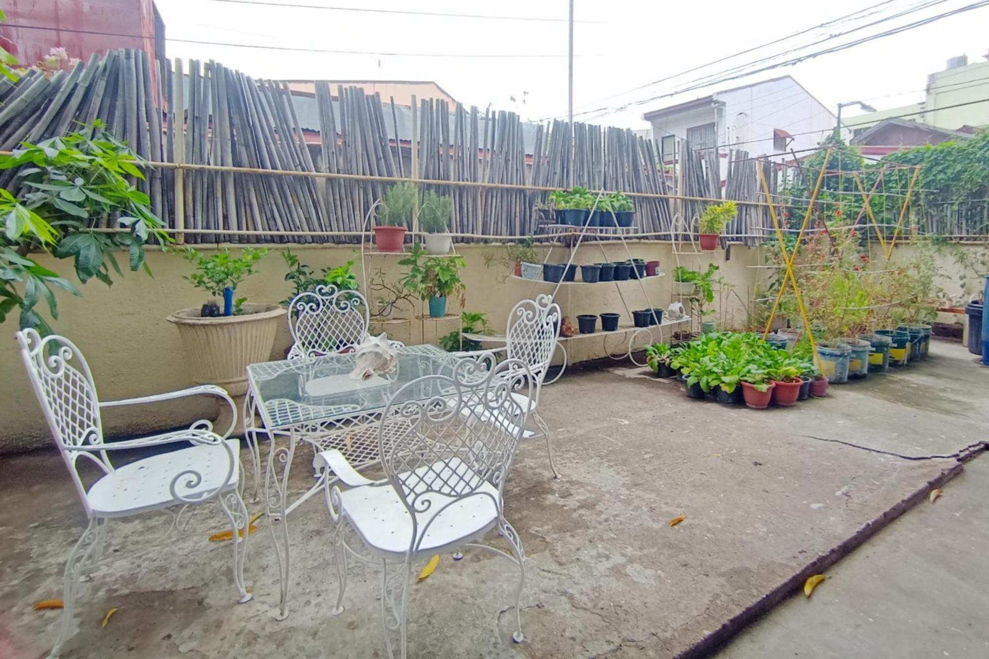 Bed And Brewhouse Sucat Panzió Paranaque City Kültér fotó