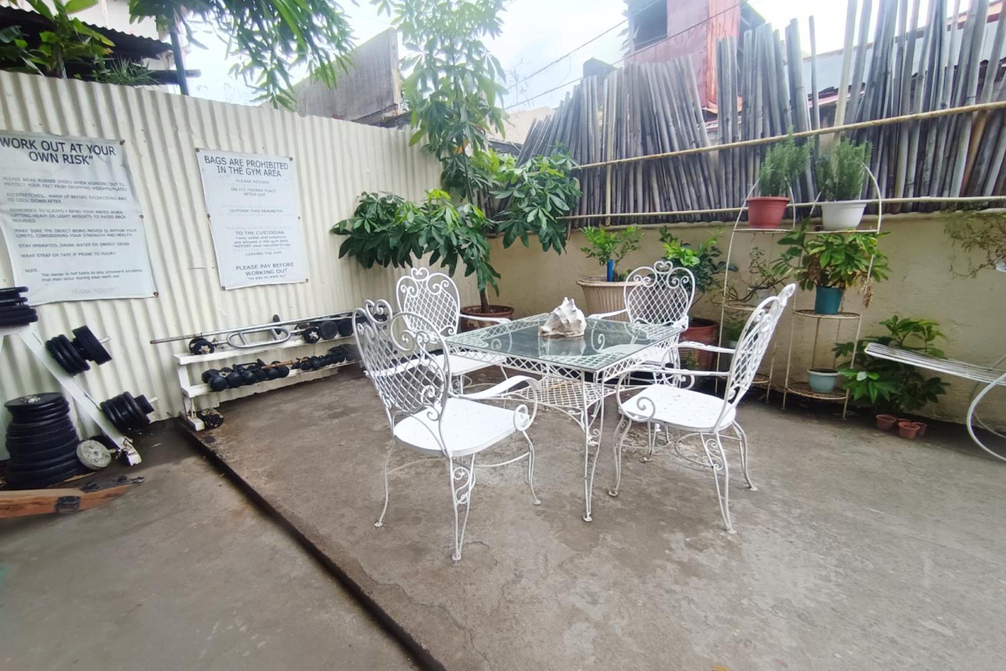 Bed And Brewhouse Sucat Panzió Paranaque City Kültér fotó